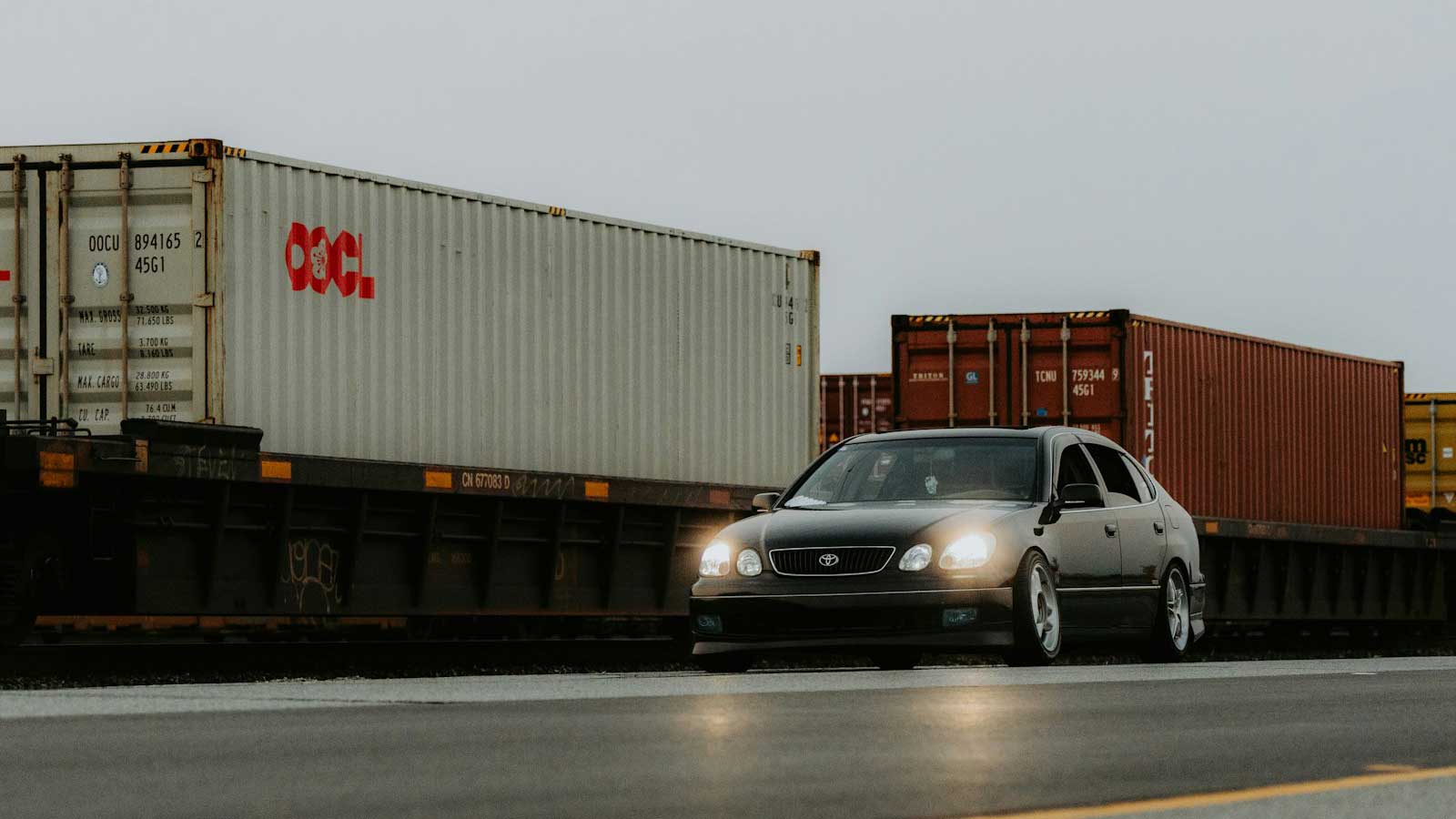 海外で車を購入する際の三つの考慮点