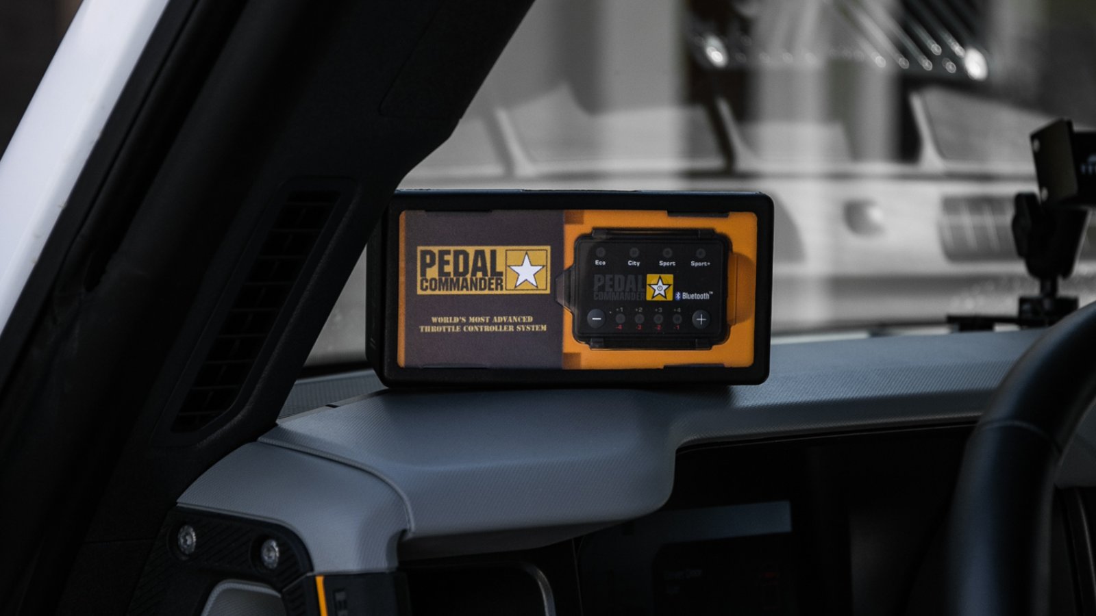 6代目ブロンコ用Pedal Commanderレビュー – スロットルラグを改善